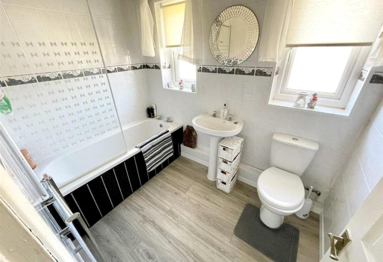 Lovely And Affordable House Closer To The Sea Hartlepool Exteriör bild